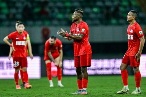 关于转折点！阿森纳门线救险；亚冠赛后攻防权衡；赛场秩序良好；阵容厚度经受考验的信息