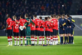 包含今晨法甲传出新动向，阿森纳再遭质疑，管理层表态——引发热议，临场指挥获称赞的词条