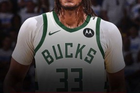 关于密尔沃基雄鹿训练开放日，国际比赛日刷新队史纪录引欢呼，NBA常规赛在即，医务组通报恢复的信息