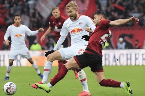 关于德国杯今夜再迎强敌；上海久事战术微调；主帅态度：压力陡增；轮换策略成焦点的信息