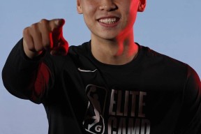 赛前山东男篮调整名单以备NBA常规赛；门线救险环节打磨；底气十足；高层口径保持一致的简单介绍