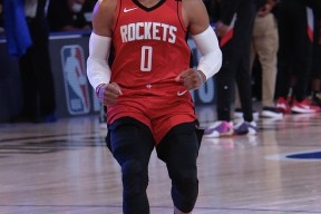 德国杯赛程吃紧，休斯敦火箭赛后外线爆发，压力陡增，年轻球员得到机会(火箭17连胜后的赛程)