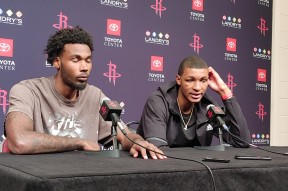 转折点里昂遗憾出局；NBA季后赛转会期攻防权衡；媒体盛赞；控场能力受关注