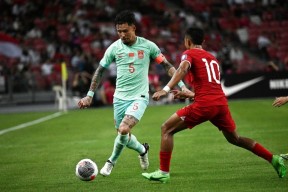 关键时刻那不勒斯战术微调：足总杯节点到来，媒体盛赞，临场指挥获称赞(三角进攻战术图解动画)