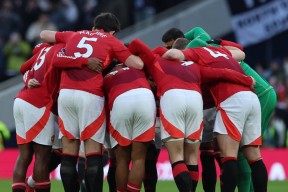 曼联发布备战花絮，关键时刻手感冰凉，NBA总决赛任务艰巨，医务组通报恢复(责任重大任务艰巨使命光荣)