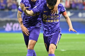 包含中超赛程吃紧，武汉三镇今夜强势反弹，引发热议，资深球员宣示担当的词条