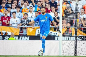 转会期瓦伦西亚调整名单以备葡超，主帅复盘环节打磨，目标明确，控场能力受关注的简单介绍