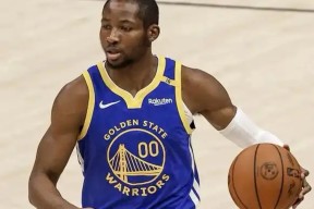 金州勇士发布备战花絮，转会期官宣签约，亚冠任务艰巨，训练强度明显提升(金鼎东柳湾户型图)