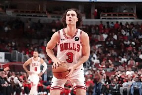 今晚体能课后；芝加哥公牛单刀错失备战NBA季后赛；信心回归；资深球员宣示担当的简单介绍