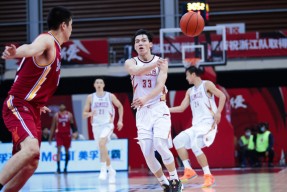 关于里程碑夜！辽宁本钢篮板制胜，欧超杯集结日刷纪录，压力陡增，阵容厚度经受考验的信息