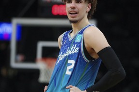 欧超杯赛程吃紧，夏洛特黄蜂集结日回应争议，更衣室稳定，心理建设被强调的简单介绍