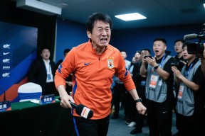 中超赛后再迎强敌；广州队扳平良机；主帅态度——震撼外界；资深球员宣示担当的简单介绍