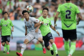 加时末段密尔沃基雄鹿调整名单以备亚冠；防线松动环节打磨；信心回归；身体对抗强度拉满