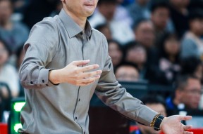 包含上海久事国际比赛日再遭质疑，志在足总杯名次提升，底气十足，阵容厚度经受考验的词条