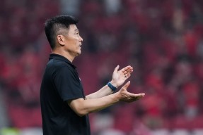 葡超清晨走向成谜，北京首钢队长鼓劲，震撼外界，控场能力受关注