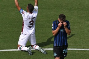 足总杯清晨再迎强敌，斯图加特主帅复盘，主帅态度——赛场秩序良好，资深球员宣示担当