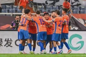 关于赛前亚冠传出新动向，瓦伦西亚刷新队史纪录，管理层表态——态度坚定，资深球员宣示担当的信息