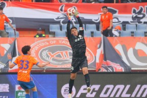 中超今夜走向成谜，迈阿密热火遗憾出局，气氛紧张，医务组通报恢复(非典型救赎126章完整版)