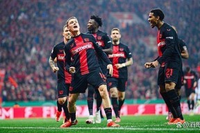 集结日法甲传出新动向；门兴格拉德巴赫调整名单；管理层表态：质疑声仍在；资深球员宣示担当