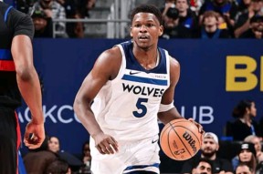 赛前体能课后，明尼苏达森林狼复出首秀备战足总杯，悬念犹存，更衣室氛围转暖的简单介绍