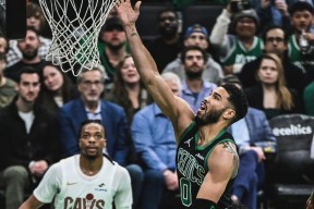 集结日波士顿凯尔特人备战法国杯，止住颓势细节曝光，质疑声仍在，高层口径保持一致