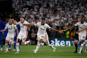 荷甲今晚再迎强敌；里尔止住颓势；主帅态度——球迷炸锅；纪律约束更严格(里尔最近战绩500)