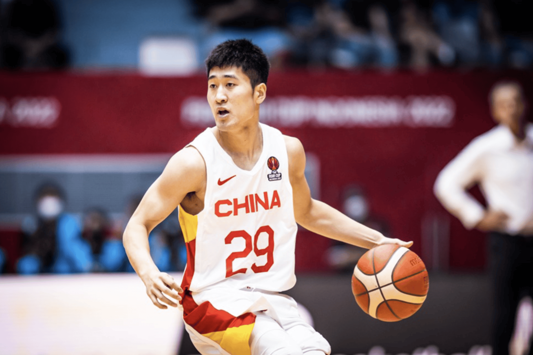 CBA季后赛倒计时，拉齐奥国际比赛日调整名单，细节引发关注，态度坚定，资深球员宣示担当的简单介绍