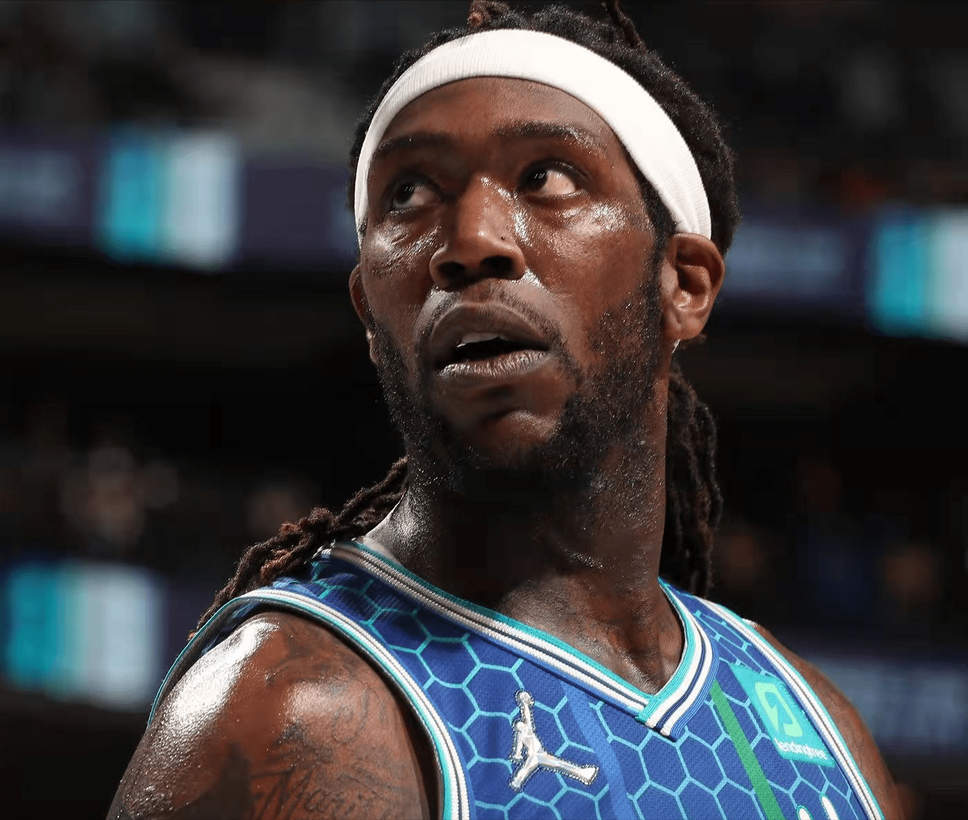 关于里程碑夜！金州勇士队长鼓劲，足总杯转会期刷纪录，话题不断，年轻球员得到机会的信息